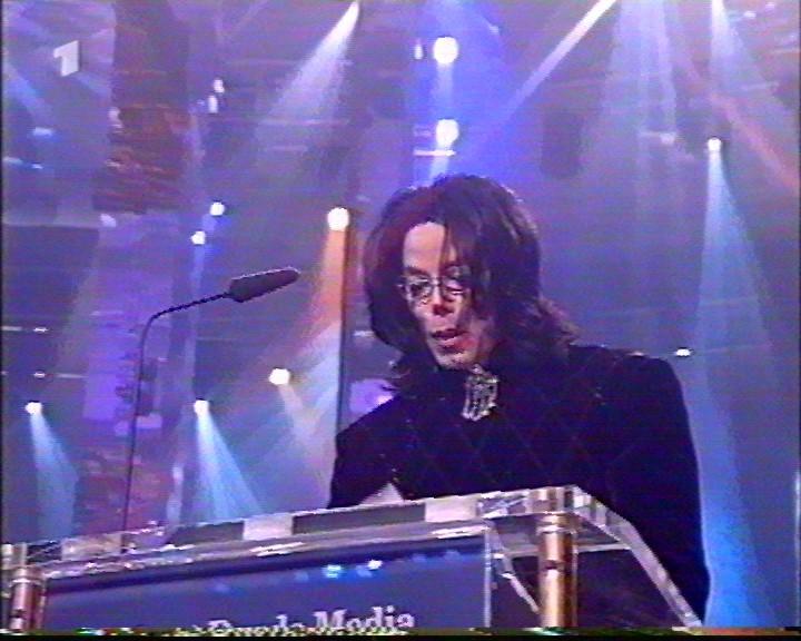 027.jpg