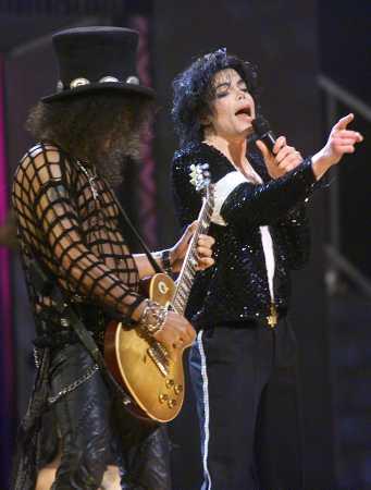slash01.jpg